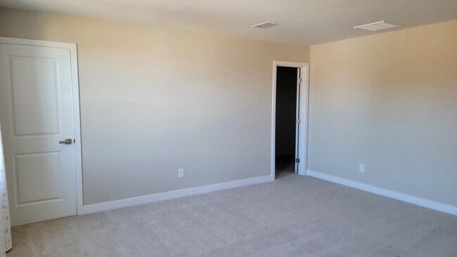 Building Photo - 207 Maggys Wy