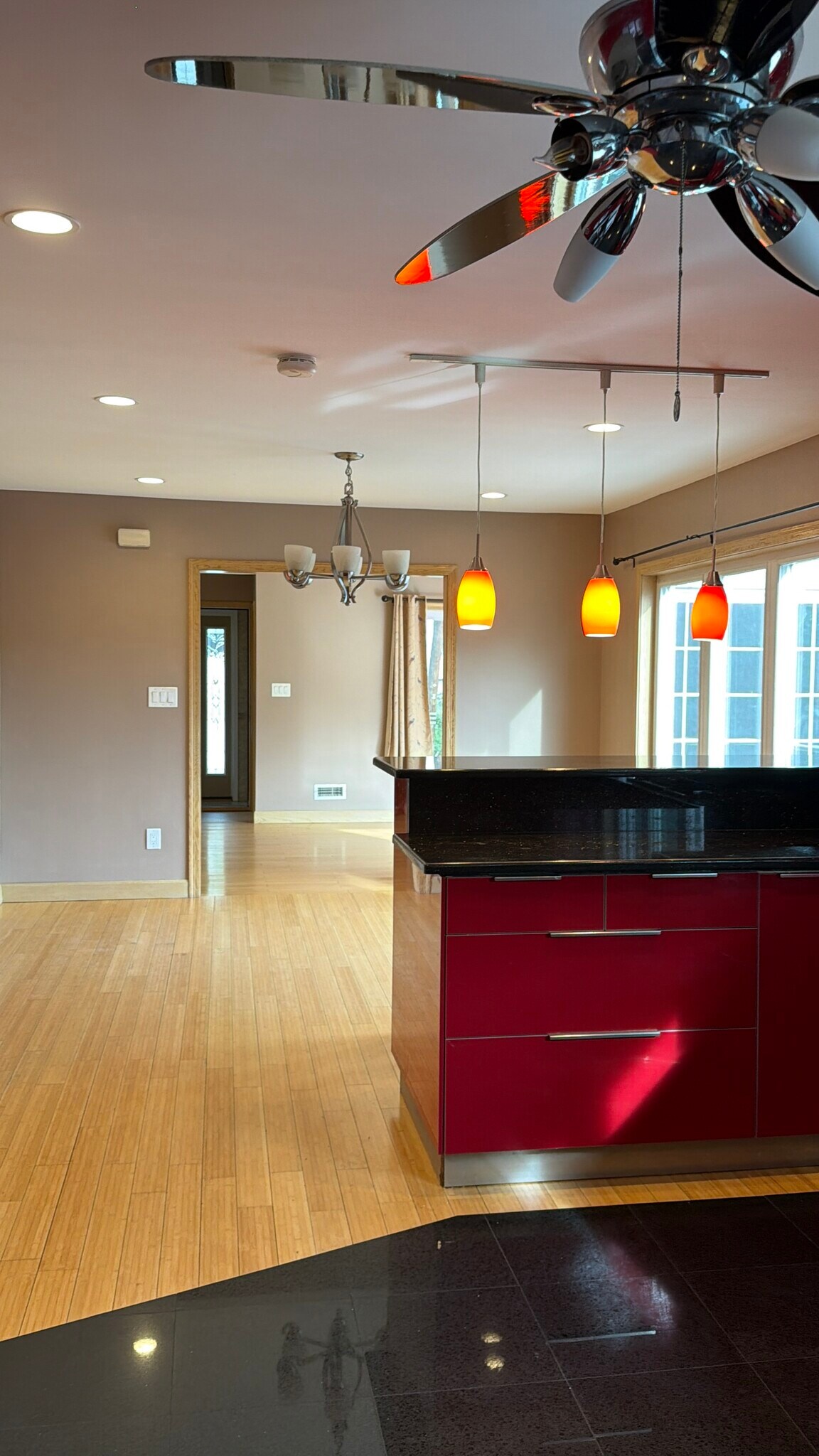 Building Photo - 52 Channing Rd