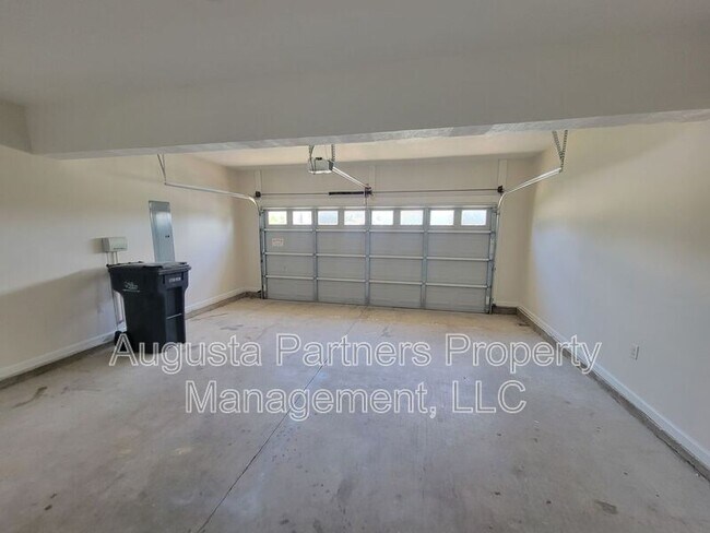 Building Photo - 6026 Clifford St