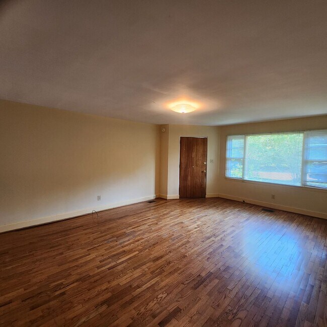 Building Photo - Duplex for Rent Louisburg NC