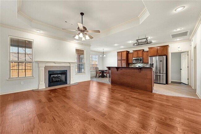 Building Photo - BEAUTIFUL HOME IN GREAT LOCATION!