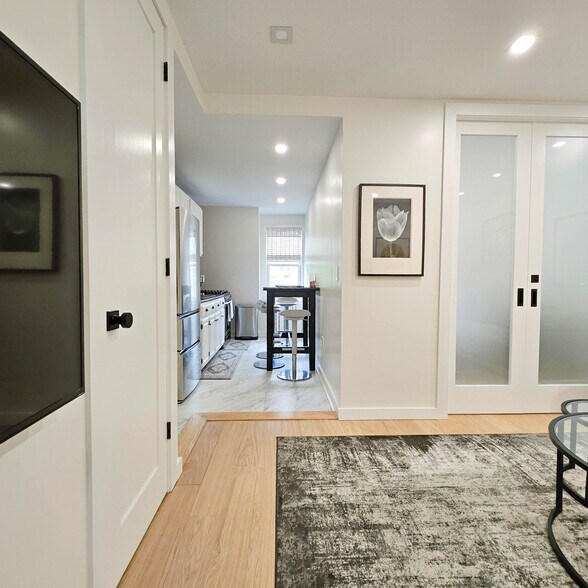 Building Photo - 3239 46th St