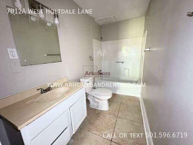 Building Photo - 7012 W Holtdale Ln