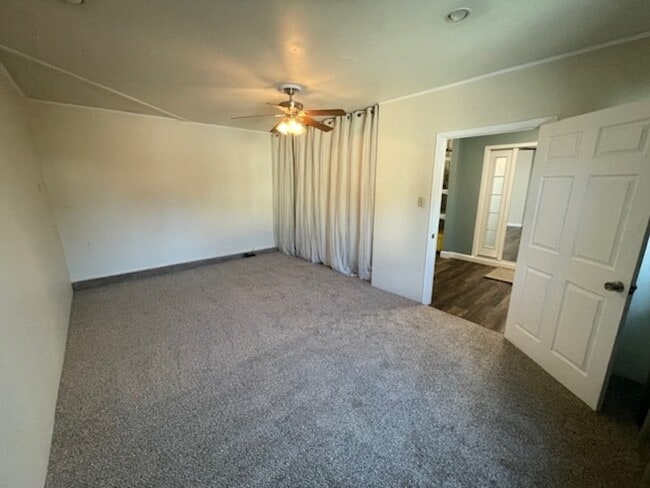 Building Photo - 2103 Starburst Ln