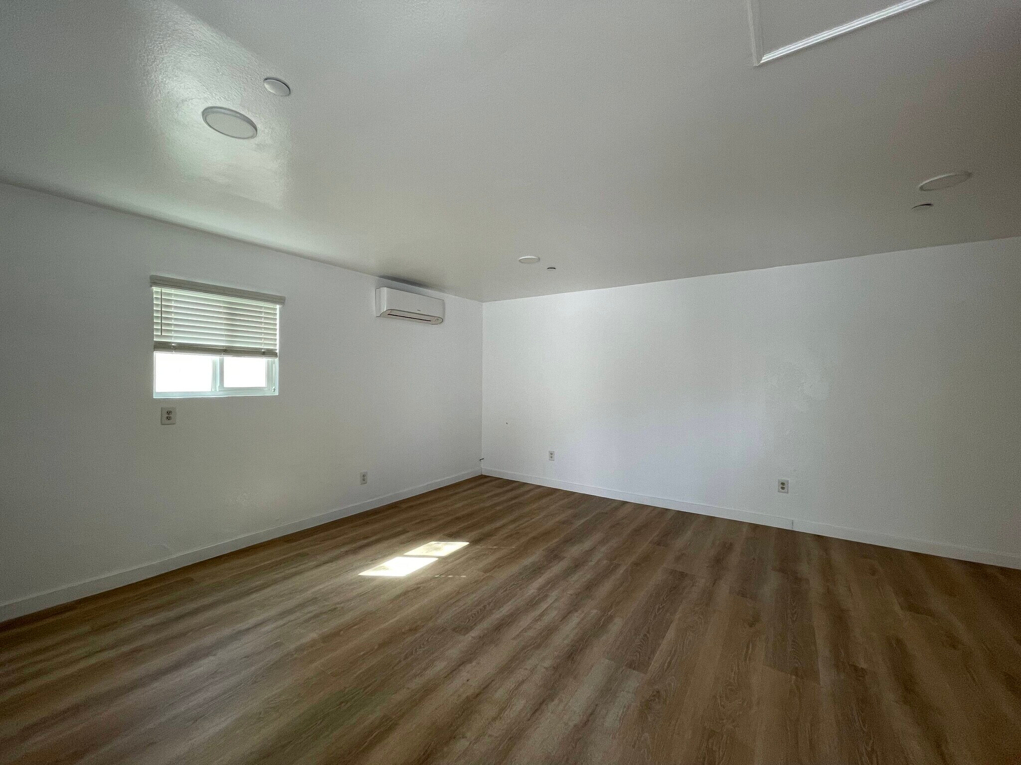 Building Photo - 14788 Polk St