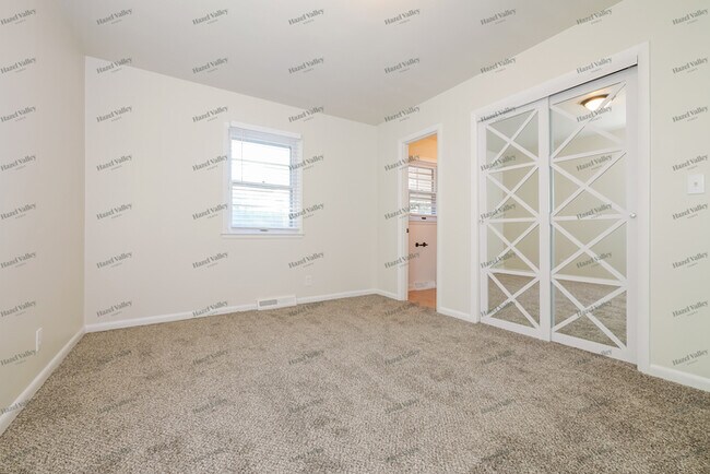 Building Photo - 8955 E 84 St