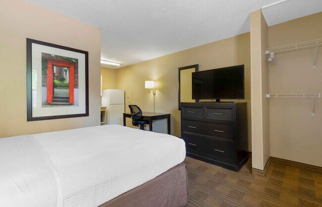 Building Photo - Furnished Studio-Denver - Lakewood South