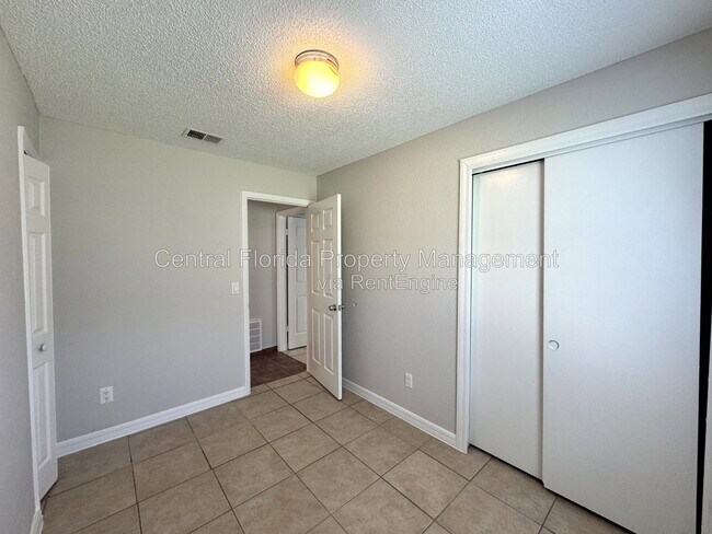 Building Photo - 659 Elderwood Ct