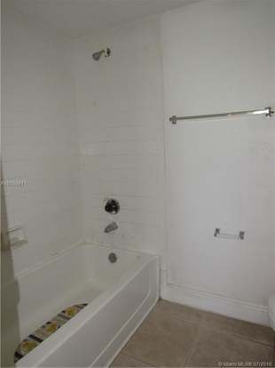 Building Photo - 9979 Nob Hill Ln
