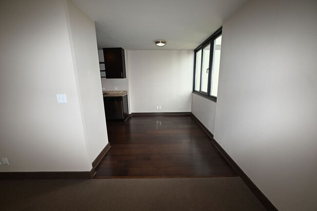 Building Photo - 255 SW Harrison St