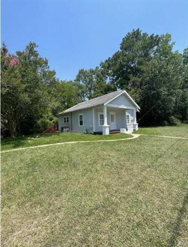 Building Photo - 2235 Irwinton Rd