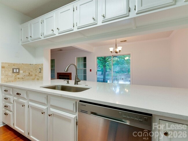 Building Photo - 19827 Henderson Rd