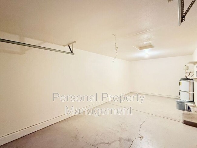 Building Photo - 3360 L St