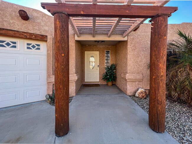 Building Photo - 3853 Lodestar Ln