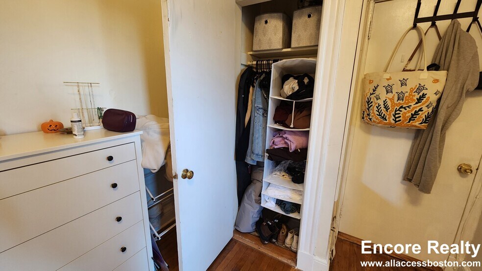 Building Photo - 1999 Commonwealth Ave