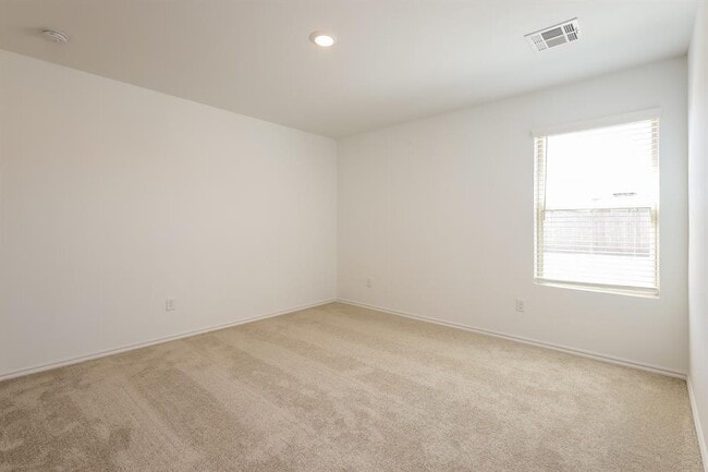 Building Photo - 11628 SW 38th St