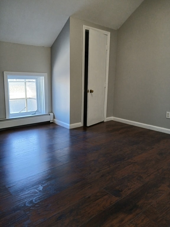 Building Photo - 98 Morton St