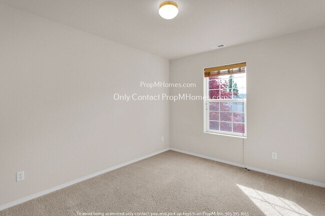Building Photo - 16255 SW Whistling Swan Ln