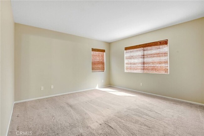Building Photo - 1335 Comfrey Leaf Dr
