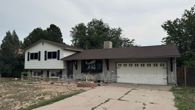 Building Photo - 4030 Ridge Dr