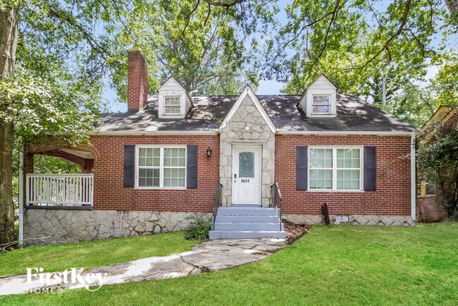Primary Photo - 1750 Avon Avenue Southwest