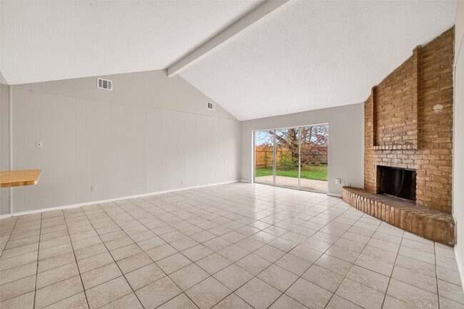 Building Photo - 4742 Tain Dr