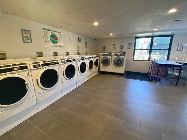 Building Photo - 500 Central Ave