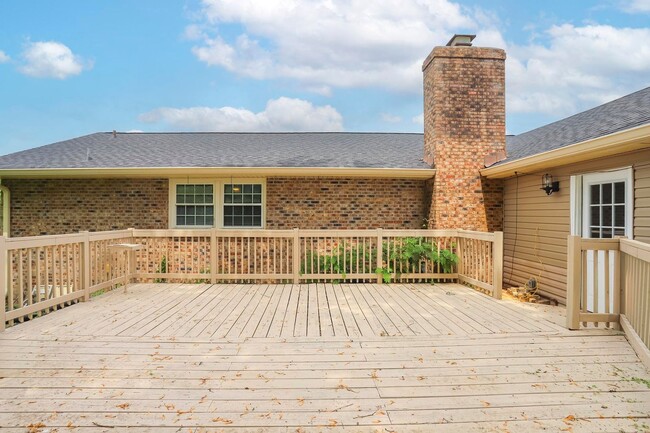 Building Photo - 505 W Angela Cir