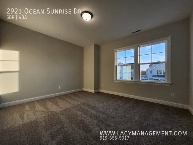 Building Photo - 2921 Ocean Sunrise Dr