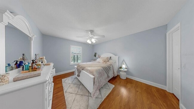 Building Photo - 2336 Winsloe Dr