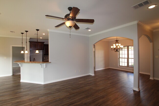 Building Photo - Coming Soon! Luxurious 3 Bed 2.5 Bath Rent...