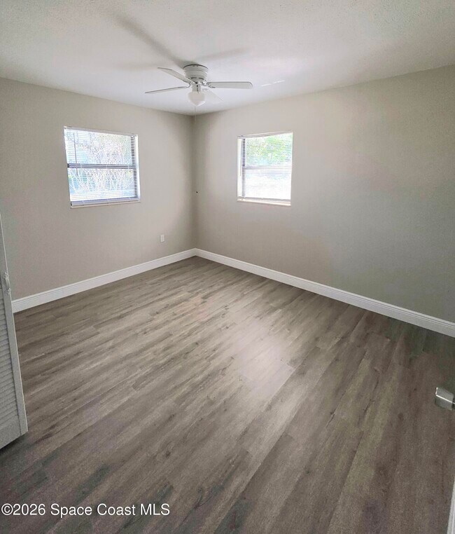 Building Photo - 4415 Coleridge Ave