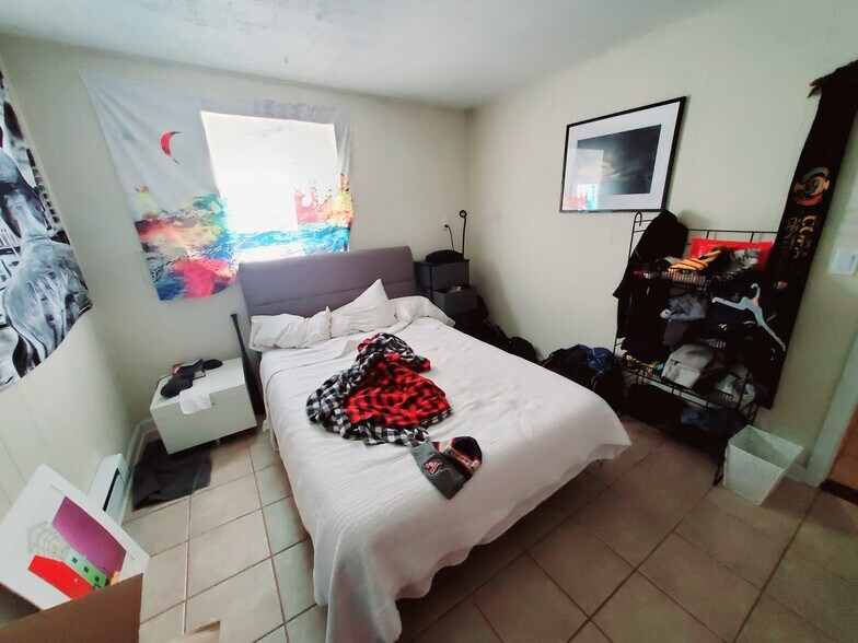 Building Photo - 9 Algonquin Ave