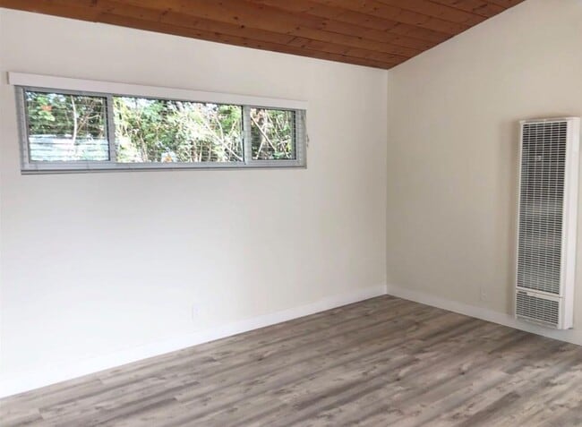 Building Photo - 248 Avenida Cabrillo