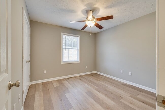 Building Photo - 14245 Lariat Lp