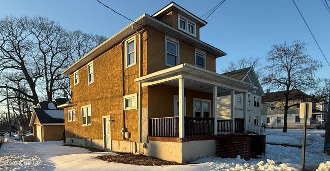 Building Photo - 401 Ridge Ave