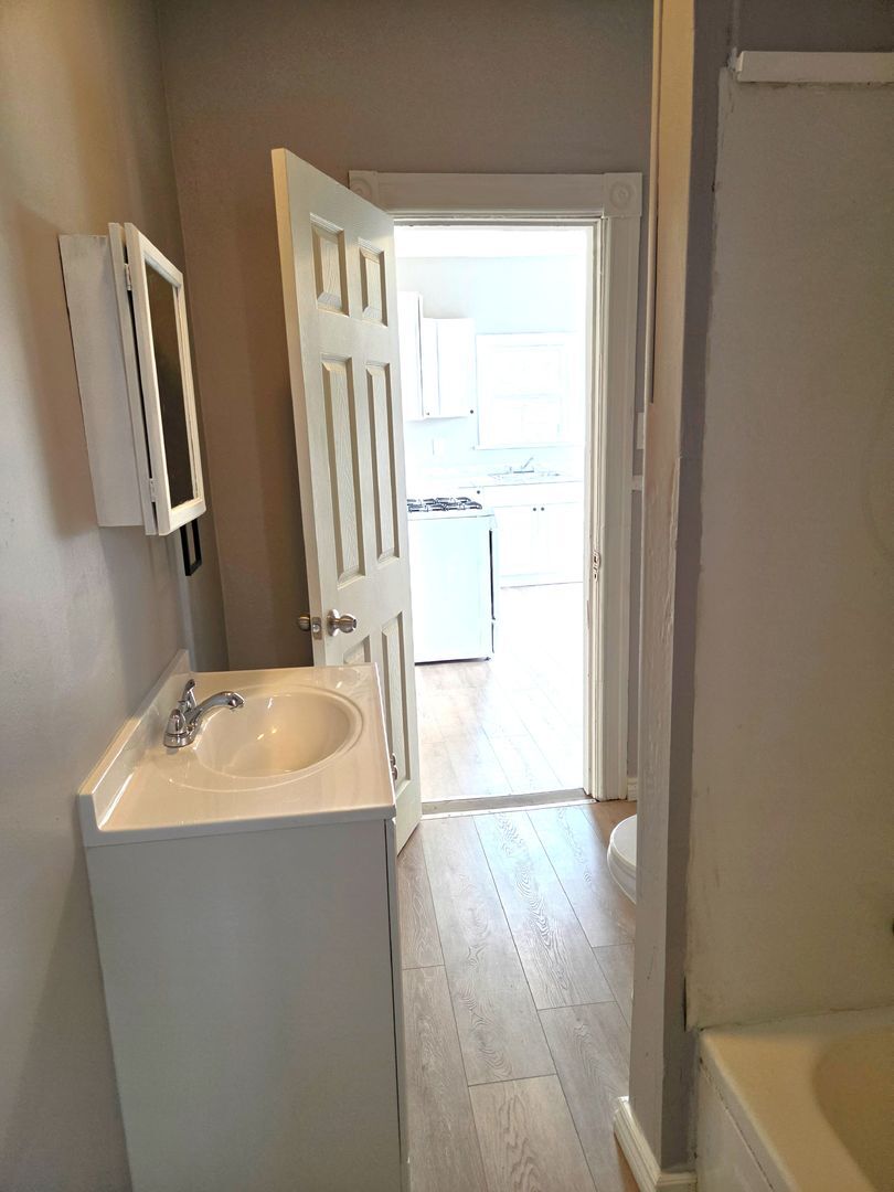 Building Photo - 90-92 Boutwell Street