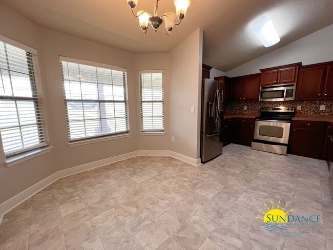 Building Photo - Lovely 3-Bedroom Home in South Crestview!