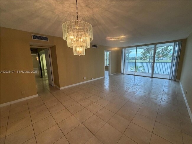Building Photo - 3100 N Course Ln