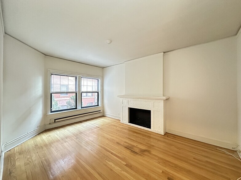 Building Photo - 1309 Oak Ave