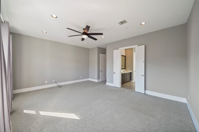 Building Photo - 4123 Eigel St