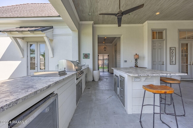 Building Photo - 300 Brightwood Dr