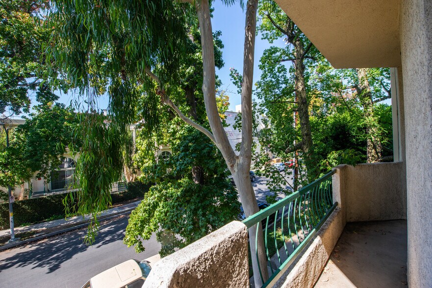 Building Photo - 14347 Albers St