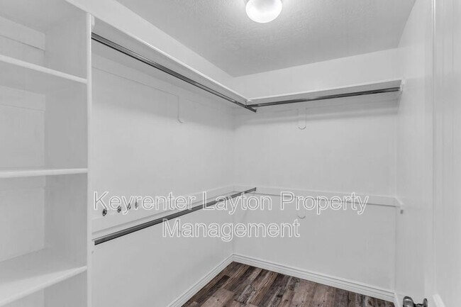 Building Photo - 138 Sam Gates Rd