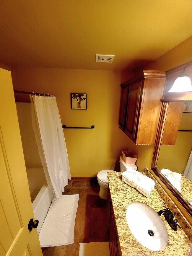 Building Photo - 605 SW 149th Pl