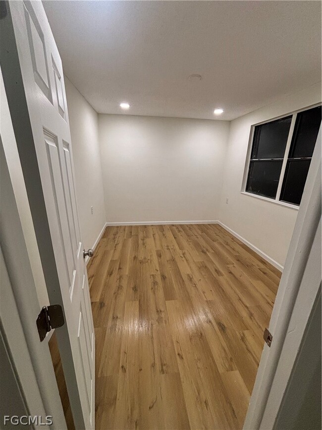 Building Photo - 202 2nd St