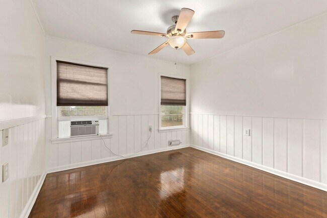 Building Photo - 206 George Bush Dr E