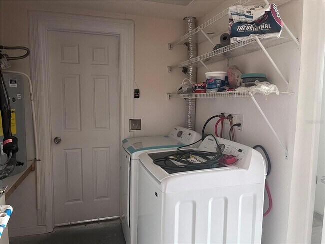 Building Photo - 13632 Stacey Dr