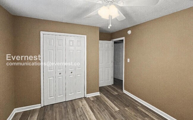 Building Photo - 4756 Hand Ln