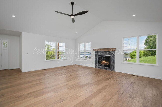 Building Photo - 3038 Boschertown Rd